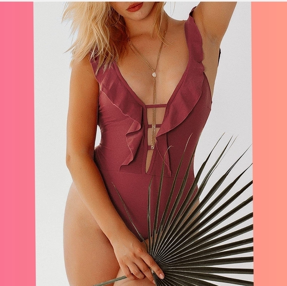 ZAFUL Women's One Piece Swimsuit Leaf Print Ruffle Plunging Lace V-Neck …